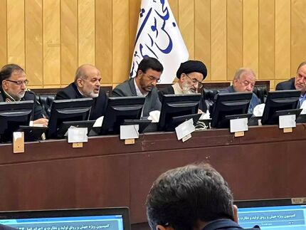 وزیر کشور: همه اقوام در ایران اسلامی زندگی دوستانه دارند / دشمن بدنبال تجزیه طلبی است