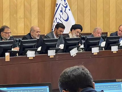 وزیر کشور: همه اقوام در ایران اسلامی زندگی دوستانه دارند / دشمن بدنبال تجزیه طلبی است