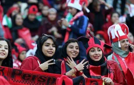 بازی تراکتور و پرسپولیس بدون حضور بانوان تماشاگر