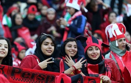 بازی تراکتور و پرسپولیس بدون حضور بانوان تماشاگر
