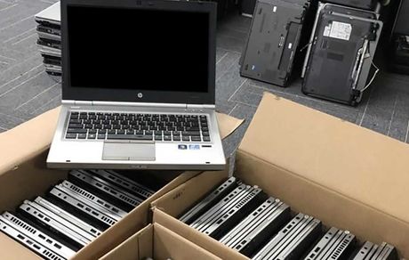 کشف ۱۳۸ دستگاه لپ‌تاپ قاچاق در رشت