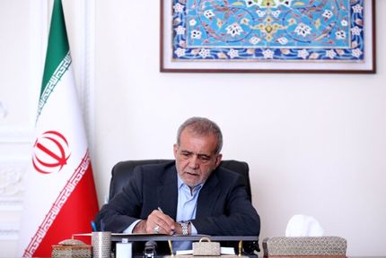 رئیس جمهور از تلاش و خدمات کادر درمان در زمان جنگ قدردانی کرد