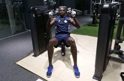 دیاباته‌: در قرارداد آورده‌ام که موقع زایمان همسرم کنارش باشم