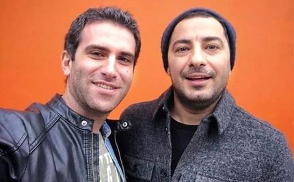 نوید محمدزاده و هوتن شکیبا با «قهوه قجری» به نفع سیل‌زدگان روی صحنه رفتند