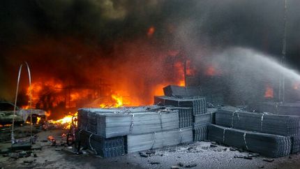 جزئیات آتش سوزی مهیب در بازار آهن شادآباد