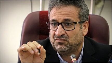 نجم آبادی: گوشت، روغن، نان و ماکارونی از پایه‌های اساسی سبد غذایی مردم است