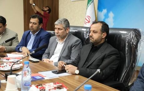 وزیر امور اقتصادی و دارایی: نارضایتی فعالان اقتصادی از ناهماهنگی‌ها به حق است/ لزوم وجود مدیریت یکپارچه مرزی