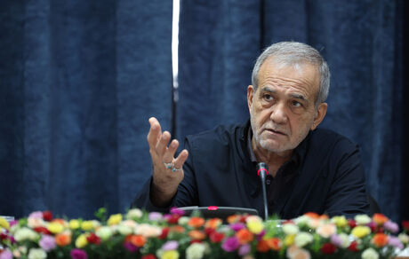 پزشکیان: رفتار جوانان و دختران نه با پلیس بلکه با آموزش و پرورش هدایت می‌شود
