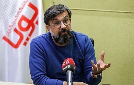 مجری تلویزیون: سلبریتی‌ها باید با خودشان تکرار کنند ما با پول مردم به اینجا رسیدیم 