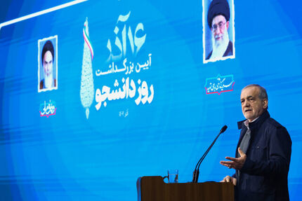 رئیس جمهور: دستور دادم سیم‌کارت‌های سفید را سیاه کنند / یک حرف می‌زنیم جور دیگر عمل می‌کنیم و این ناترازیست