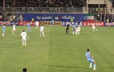 چادرملو اردکان مدعی جدید لیگ برتر فوتبال