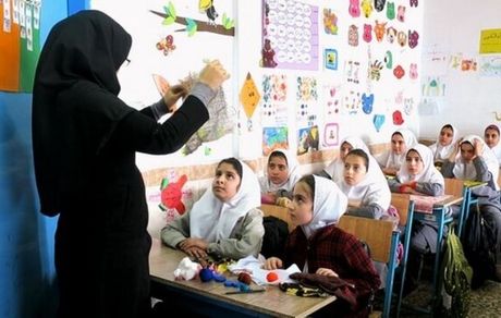 
احتمال رتبه بندی معلمان بازنشسته سال ۹۸
