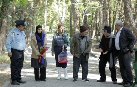 مجموعه تلویزیونی طنز ۹۰ قسمتی با بازی حمید لولایی