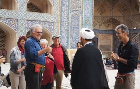 اعلام موضع حوزه علمیه درباره گردشگری