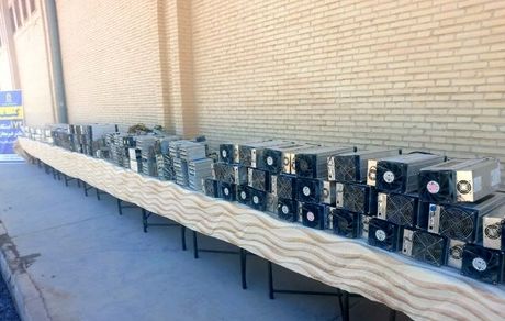 کشف ۱۷۲ دستگاه ماینر غیرمجاز از چهار کارگاه در سطح شهر یزد