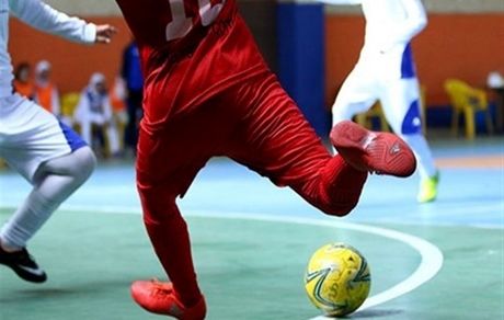 لیگ برتر فوتسال بانوان: پیکان و نفت بازی‌های مهم را بردند