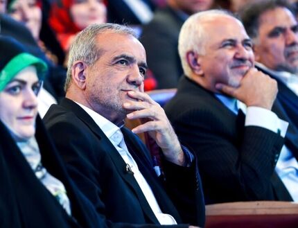 رئیس جمهور: ظریف به عنوان مشاور کنار دولت است