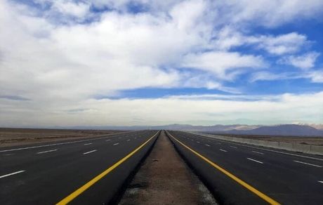 کاهش دو ساعته فاصله اصفهان-شیراز با افتتاح آزادراه ۷۰۰۰ میلیاردی