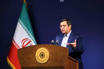 همتی: با وجود تمام فشارها وضعیت اقتصادی باثبات است