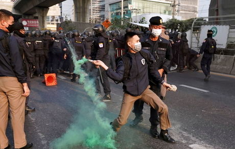 تظاهرات هزاران نفری در میانمار