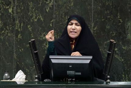 نماینده نیشابور: فاطمی امین توان مدیریت وزارتخانه را نداشت
