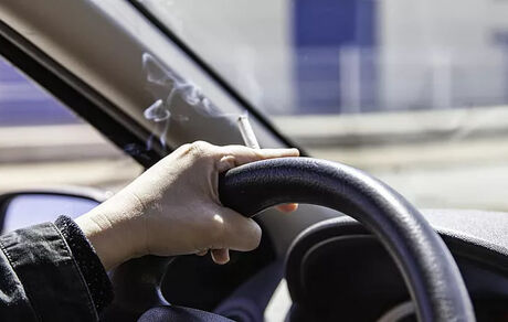 آلمان، سیگارکشیدن را در خودروهایی با کودکان و زنان باردار ممنوع می‌کند