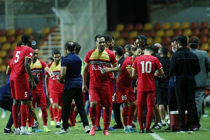 باشگاه استقلال: نیمکت‌نشینان فولاد را برای سروصدا آورده بودند!