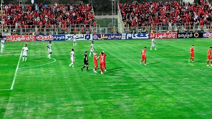 تماشاگران تراکتور محروم شدند