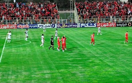 تماشاگران تراکتور محروم شدند