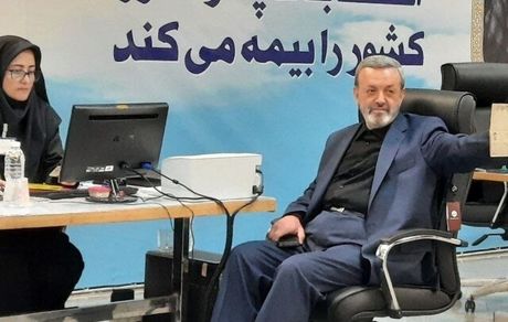 ثبت نام وزیر جهاد کشاورزی دولت احمدی نژاد برای ریاست جمهوری