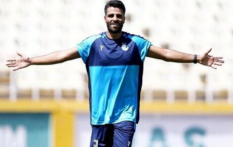 مدافع استقلال هم از این تیم جدا شد