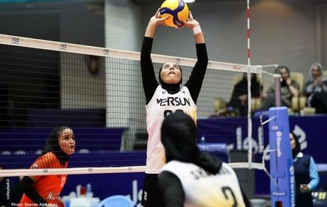 آغاز لیگ برتر والیبال زنان: سپاهان پیروز نبرد حساس مقابل پیکان