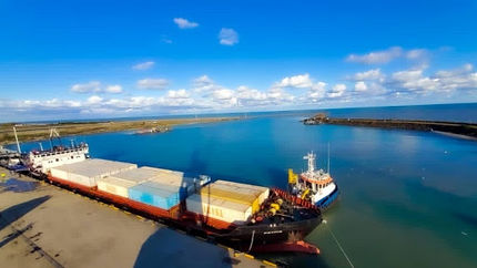 کاهش چشمگیر کرایۀ حمل با ایجاد خطوط منظم کانتینری/گروه کشتیرانی جمهوری اسلامی ایران به دنبال منافع سودآورانه نیست