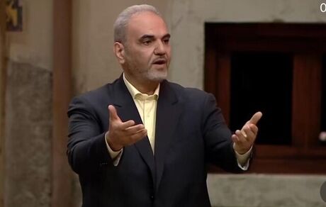 واکنش جواد خیابانی به اهدای کفن و آگهی ترحیم به گزارشگر کشتی