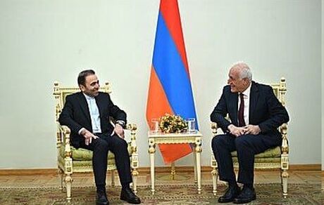 تقدیم استوارنامه سفیر جدید ایران در ارمنستان