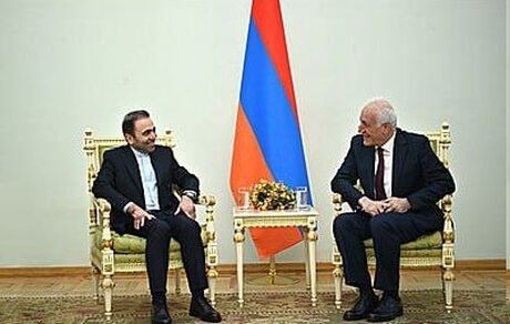 تقدیم استوارنامه سفیر جدید ایران در ارمنستان