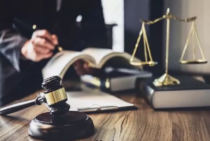 تمدید ثبت نام آزمون معوق متقاضیان اخذ پروانه کارشناسی رسمی دادگستری سال ۱۴۰۴ 