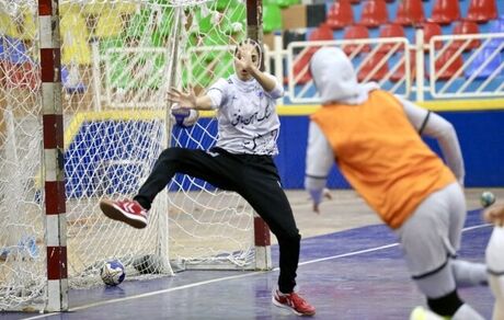 سنگ آهن بافق قهرمان لیگ برتر هندبال زنان شد