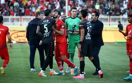 کمیته انضباطى در انتظار گزارش اتفاقات مسابقه تراکتور و پرسپولیس