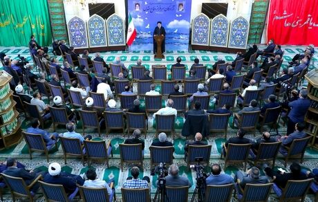 دولت مردمی با الگو گرفتن از مرام ایثارگران با قدرت در مسیر تحقق پیشرفت و عدالت گام برخواهد داشت
