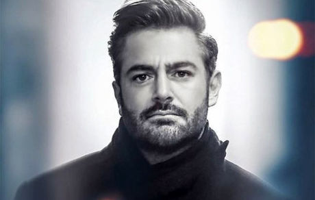 واکنش رضا گلزار به تمسخر رکورد علی دایی توسط مجری تلویزیون