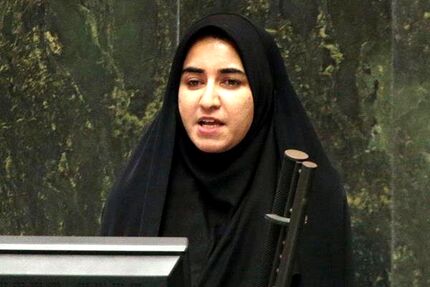 نماینده ایلام: با انصاف بگویم نقاط قوت کابینه پیشنهادی از نقاط ضعف بیشتر است