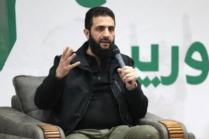 جولانی: همه گروه‌های مسلح در سوریه منحل می‌شود / سربازی اجباری نداریم