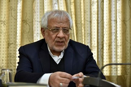 بادامچیان: لگد آمریکایی ها به میز مذاکره از اکنون صدایش درآمده است