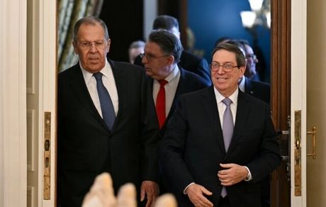 روسیه خواستار پایان محاصره نظامی کوبا توسط آمریکا شد