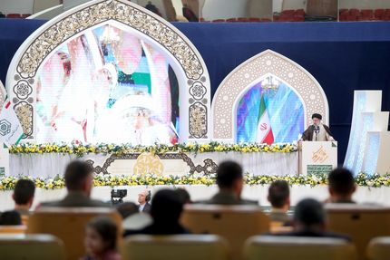 دشمن تلاش دارد استیصال خود از ضربه زدن به جامعه اسلامی را با اهانت به قرآن نشان دهد