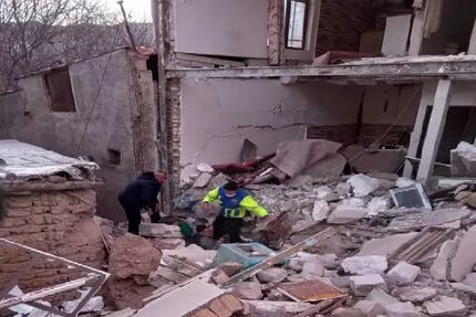 انفجار گاز در اهواز / ۶ نفر از آوار خارج شدند