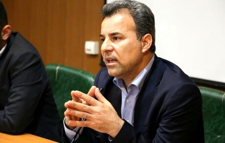 میرزایی: وزیر اقتصاد باید مواضع ایران را در مجمع بانک جهانی تبیین می‌کرد