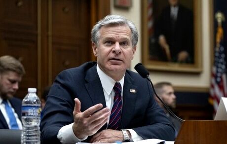 مدیر FBI استعفا کرد