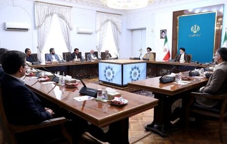 تبیین خدمات و اقدامات صورت گرفته به نام نظام و انقلاب اسلامی، از تریبون‌های مختلف ضروری است